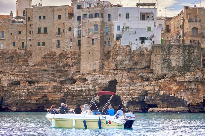1 Hour and a Half Panoramic Tour of Polignano a Mare by Boat - The Second Swallows Cave Stop: Why Extra Time Helps