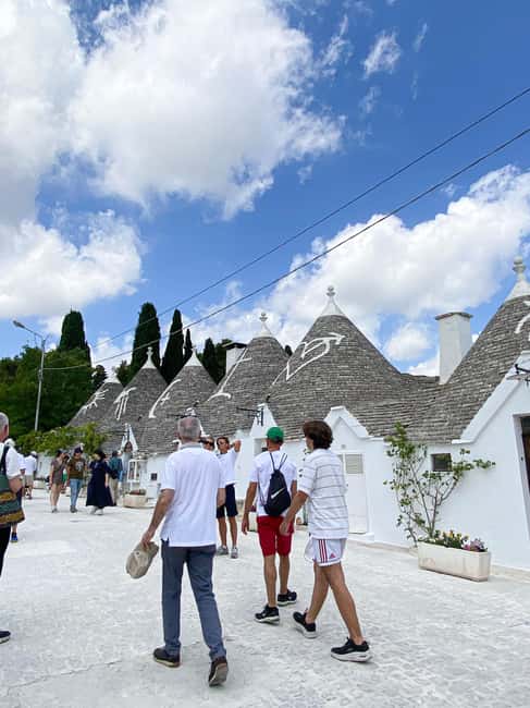 Alberobello: 1.5-Hour Trulli Guided Walking Tour - Where to start in Alberobello: Via Indipendenza, 4