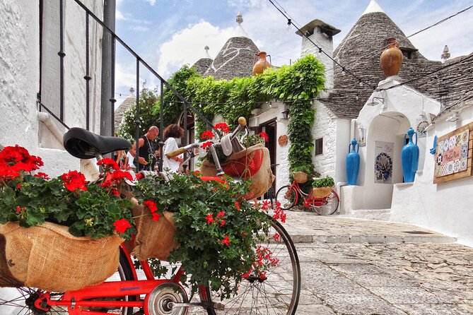 Alberobello and Matera Bus Tour, from Bari - Alberobello trulli circuit: Siamese trulli, Trullo Sovrano, and Sant’Antonio’s church