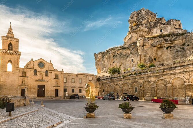 Alberobello and Matera in a Day Trip Among UNESCO Treasures - Alberobello and Its Trulli: Limestone Cones, White Tips, and UNESCO Charm
