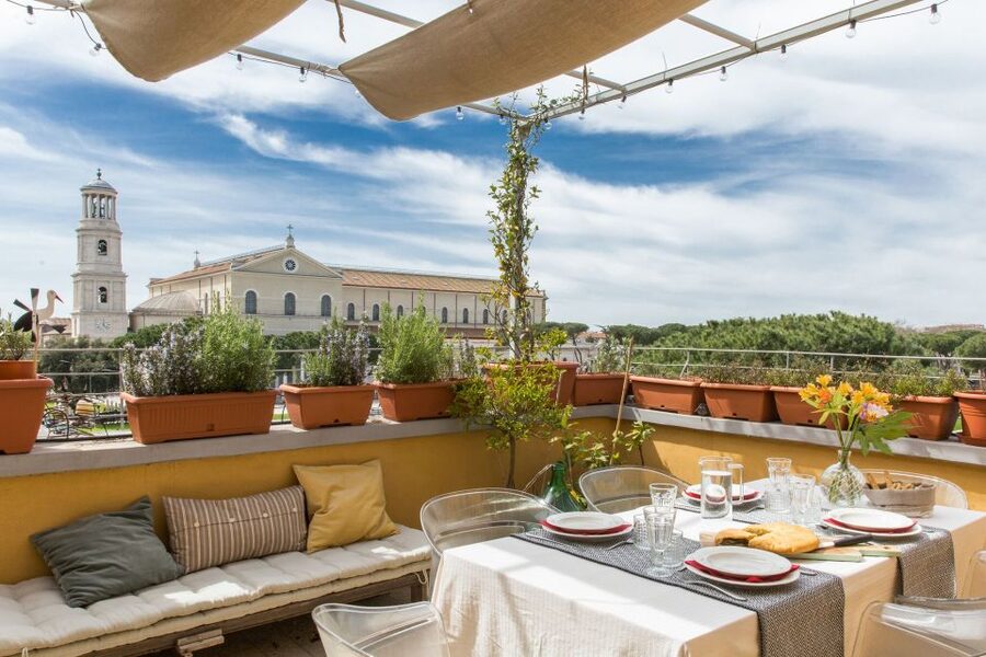 Alberobello: Dining Experience at a Local's Home - Who runs the show: Conversation with real hosts and family energy