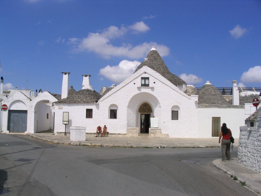 Alberobello: History Walking Tour - Rione Monti and Aia Piccola: Two Neighborhoods, One Trulli Language