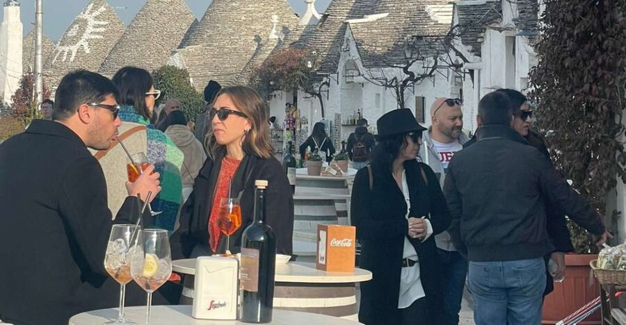 Alberobello: Walking Tour with Food Tasting and Aperitif - Key highlights to know before you go