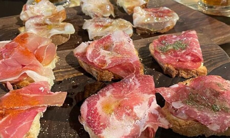 Alberobello: Walking Tour with Food Tasting and Aperitif - Price and value: why $81 can make sense