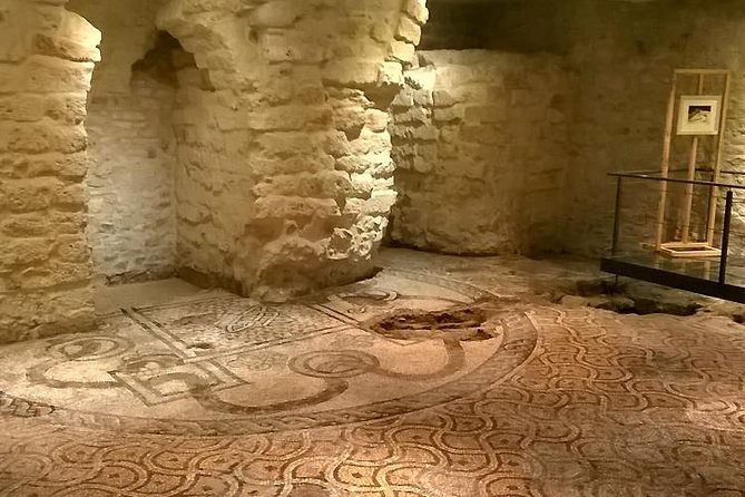 Archaeological tour of Bari: the treasures of the Old City - Stop 4: Il Succorpo della Cattedrale—S. Maria, Chiesa della Trulla, and excavations