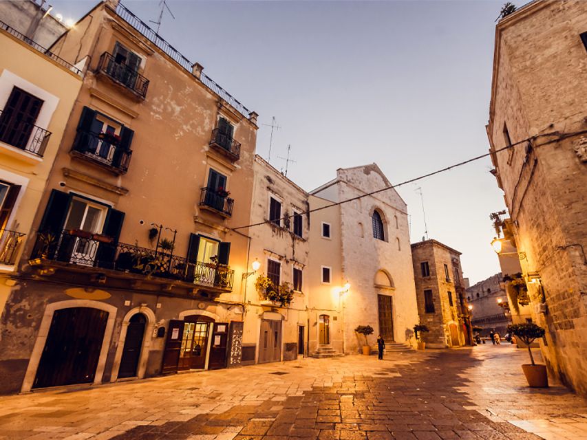 Bari: Alleys of the Ancient Village Exploration Tour - Languages, interpretation, and guide style that keeps things clear