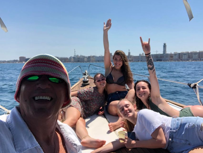 Bari by boat: admire the city from the sea with Aperitivo - Best fit: who should book this Bari boat with aperitivo