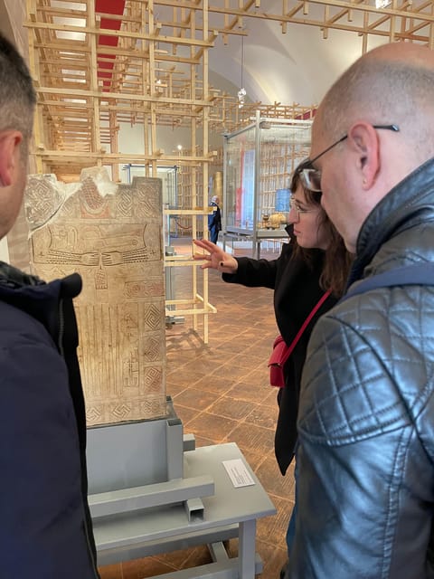 Bari: Guided Tour with archaeologist - Meeting at VELO SERVICE Store and walking into Via Traiana