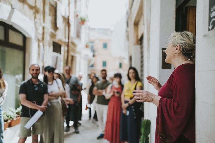 Bari: Guided Walking Tour - The food stop: focaccia, ice cream, and why it feels earned