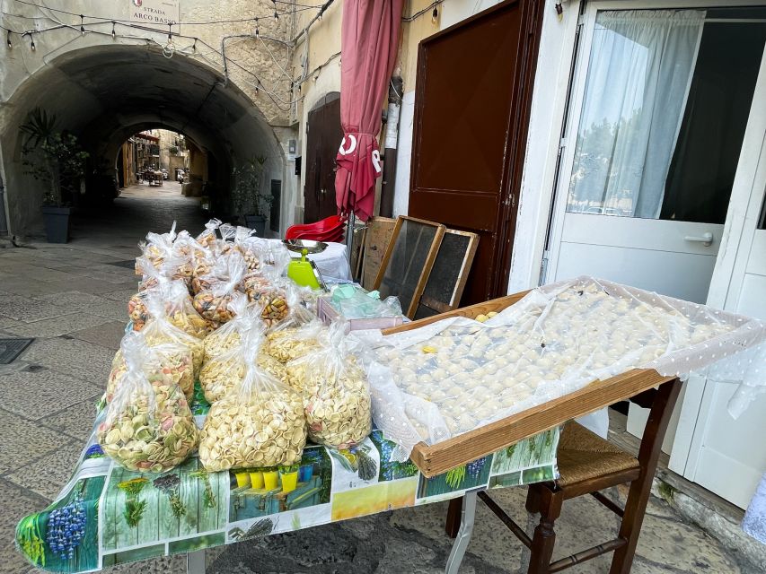 Bari: Old City Highlights Walking Tour - Key highlights worth your attention