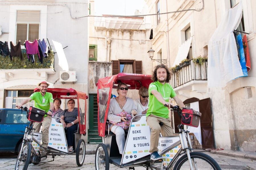 Bari: Old Town Guided Eco-Friendly Rickshaw Tour - Local product tasting stop: how the food fits the route