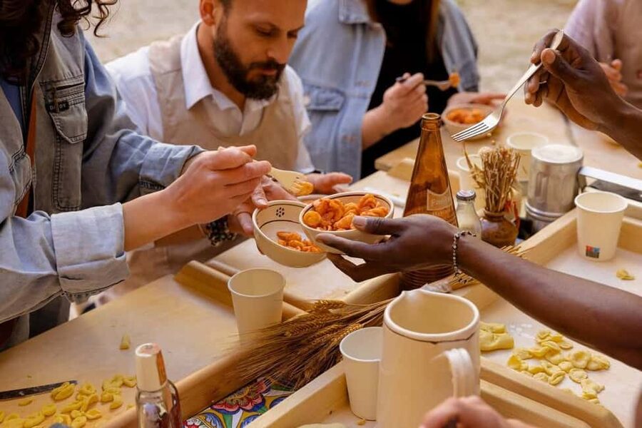 Bari: Pasta Experience Walking Tour - Languages and guide styles that seem to fit real groups