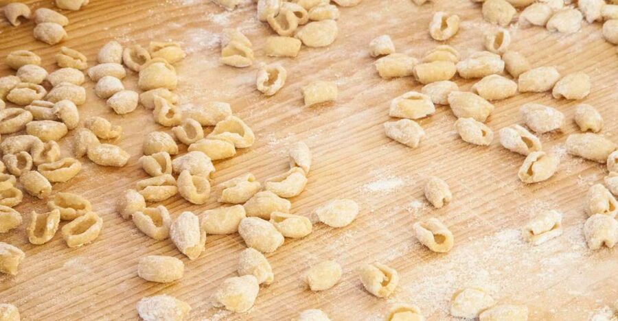 Bari: Pasta & Tiramisu Cooking Class at a Local's Home - Key highlights worth your attention