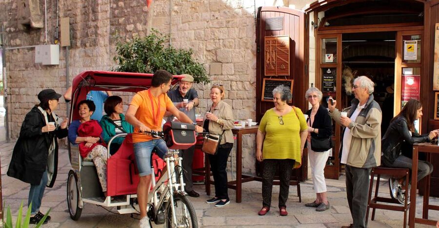 Bari: Rickshaw Street Food Tour - Why Bari Street Food Works Best on an Eco-Friendly Rickshaw