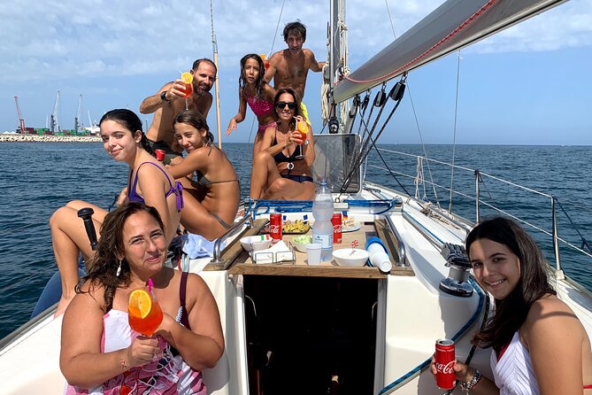 Bari sailing cruise in search of dolphins - First Look: Starting in Bari and Getting the Right Pace