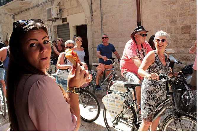 Bari Street Food Bike Tour - Guides in Bari: why named people keep showing up
