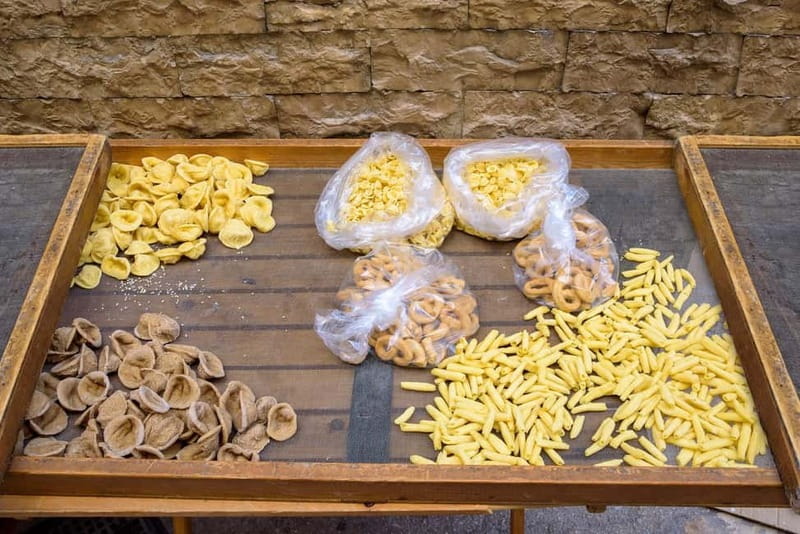 Bari: The Ultimate Street Food Tour with a Local - Lunch stops plus the Castello Svevo-area dessert finish