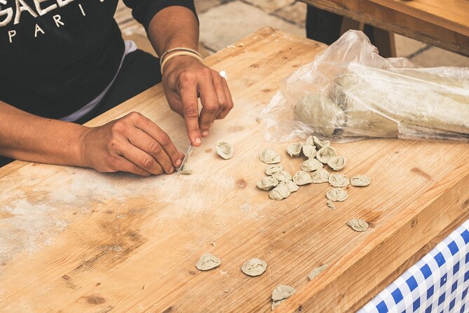 Bari Walking Tour with Pasta Experience - Stop 2: Cattedrale di San Sabino and the Succorpo beneath your feet