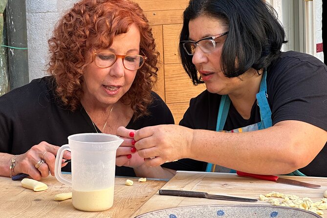 Bari Walking Tour with Pasta Experience - Stop 1: Basilica San Nicola and Bari’s cross-faith draw