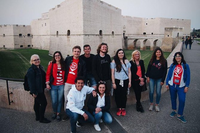 Barletta Walking Tour - Getting your bearings at Castello Svevo di Barletta