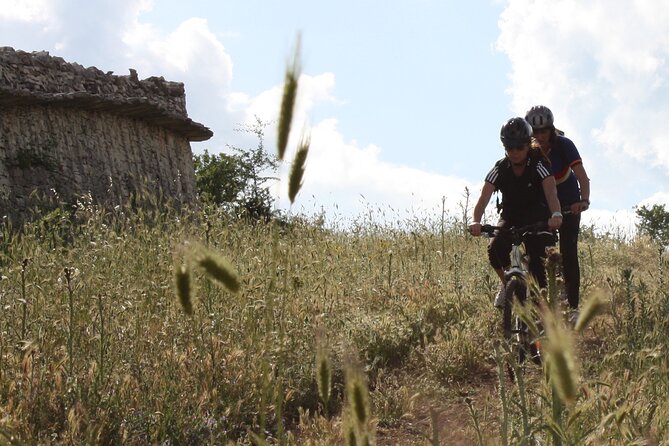 Bike Tour into the nature around Castel del Monte - Cycling Castel del Monte from the Murgia side