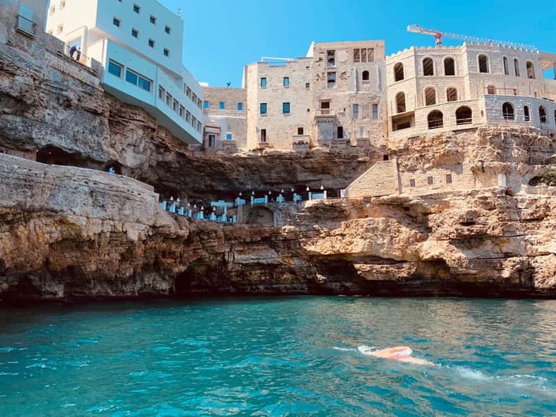 Castellana Caves & Polignano by Boat from Bari and Polignano - The gap in the middle: lunch and free time in Polignano