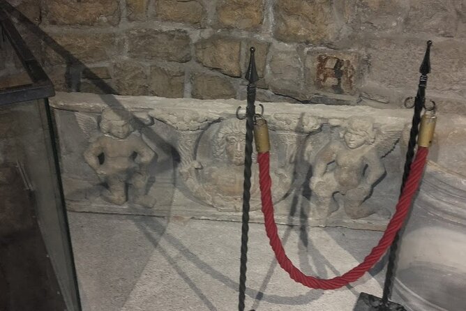 Castles of Puglia Day Trip from Bari - The guide experience: great stories, and one thing to watch