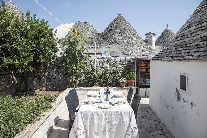Cesarine: Dining & Cooking Demo at Local's Home in Alberobello - Drinks included: local wines, water, and coffee
