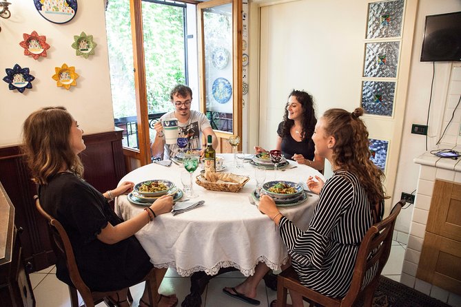 Cesarine: Market Tour & Home Cooking Class in Bari - Tips to make the most of your 4.5 hours