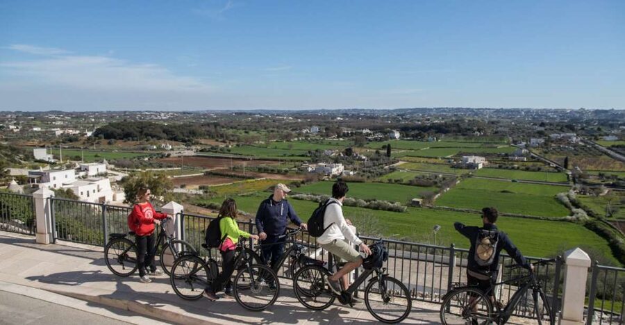 e-Bike ring tour between Martina Franca and Locorotondo - Martina Franca: regional food and a guided town orientation