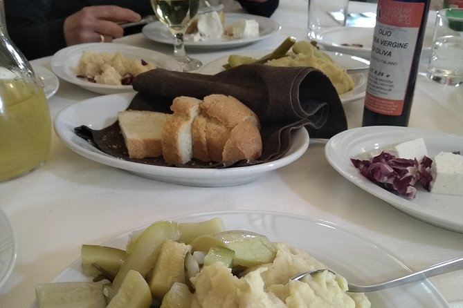 Ebike tours: the villages of Valle d'Itria and tasting of typical products - How the 9:30 a.m. start shapes your whole morning