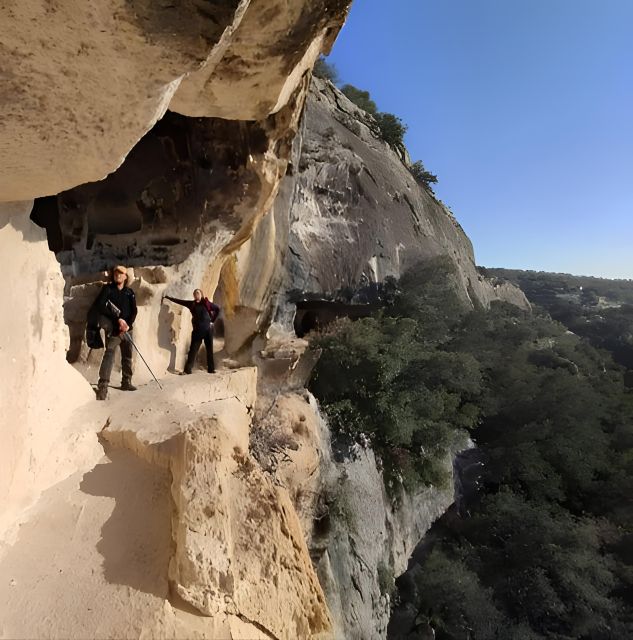 Explore the Murgia Materana UNESCO Park (Italiano & Espanol) - Medieval rock churches with frescoes above Gravina canyon