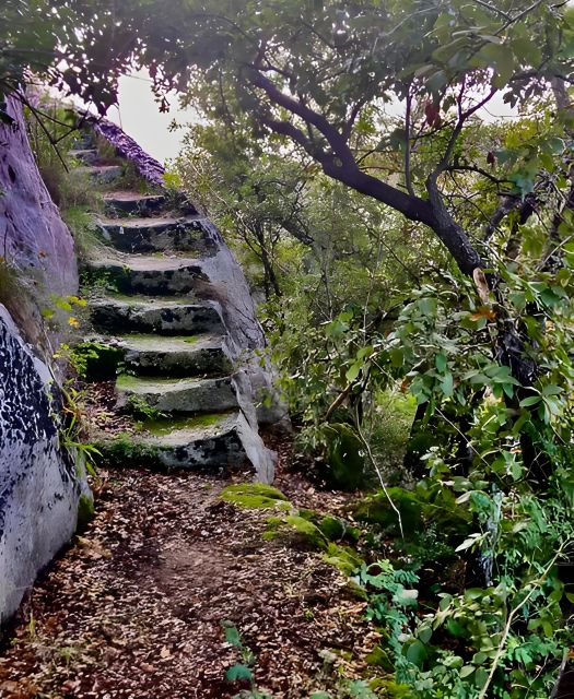 Explore the Murgia Materana UNESCO Park (Italiano & Espanol) - Getting started at Jazzo Gattini (and why timing matters)