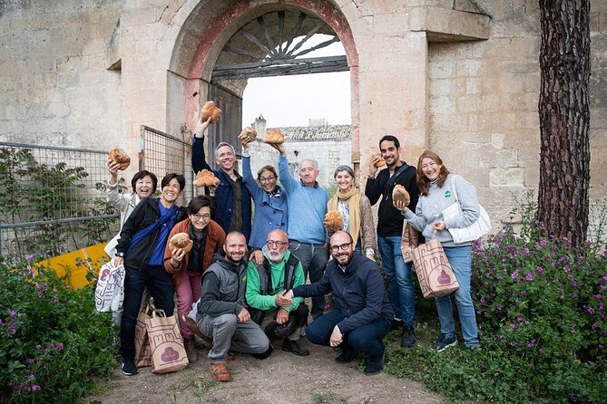 Food and Wine Tour between the Patriarchs Olives and the Oil Temples - Wine Pairing and the Slow Food Product Bundle