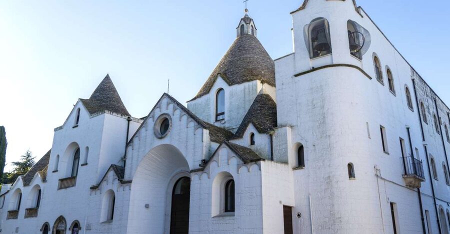 From Bari: Alberobello Half-Day Trip with Guided Tour - Bari to Alberobello without the planning headache