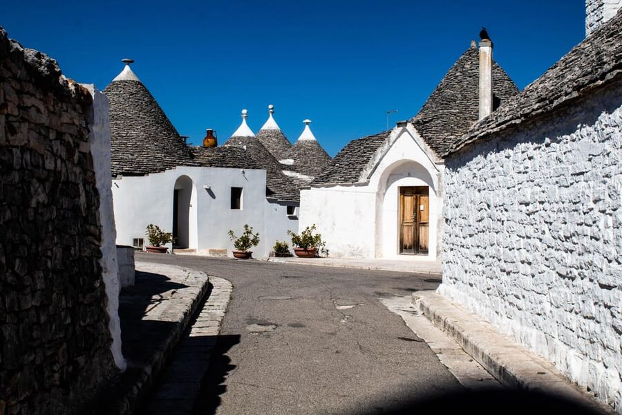 From Matera: tour of Alberobello with private transfer - Timing, shoes, and the small realities of walking trulli streets