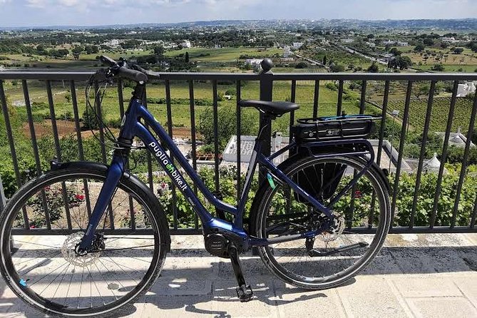 GPS tour with E-Bike on cycleroute of acqueduct Pugliese with wine tasting directly in vineyards - How the GPS e-bike route works (phone, not a tour bus)