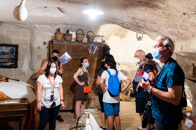 Guided Walking Tour of Sasso Barisano and Sasso Caveoso - Via Muro and Sasso Caveoso: rock churches and cave houses