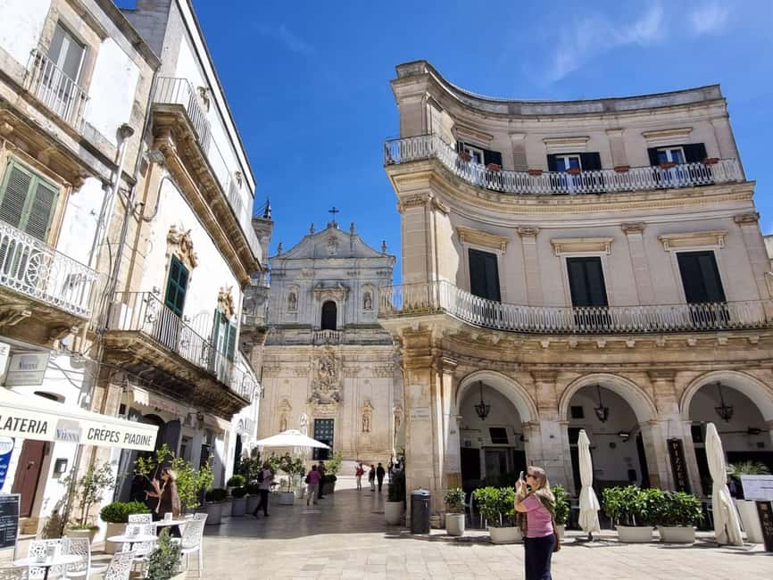 Locorotondo & Martina Franca: Guided e-bike loop tour - Gelato break included, with a dairy option if you want more flavor
