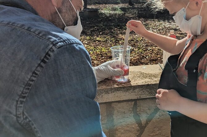 Make your own stone souvenir with pinoINCREDIX - Aperitif Finish in Puglia Style: Local Products and Wine Options