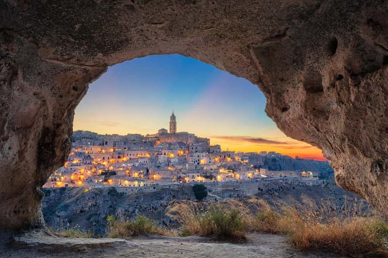 Matera & Alberobello: Private UNESCO Heritage Tour - The in-between stops: Altamura and Gravina in Puglia for quick perspective