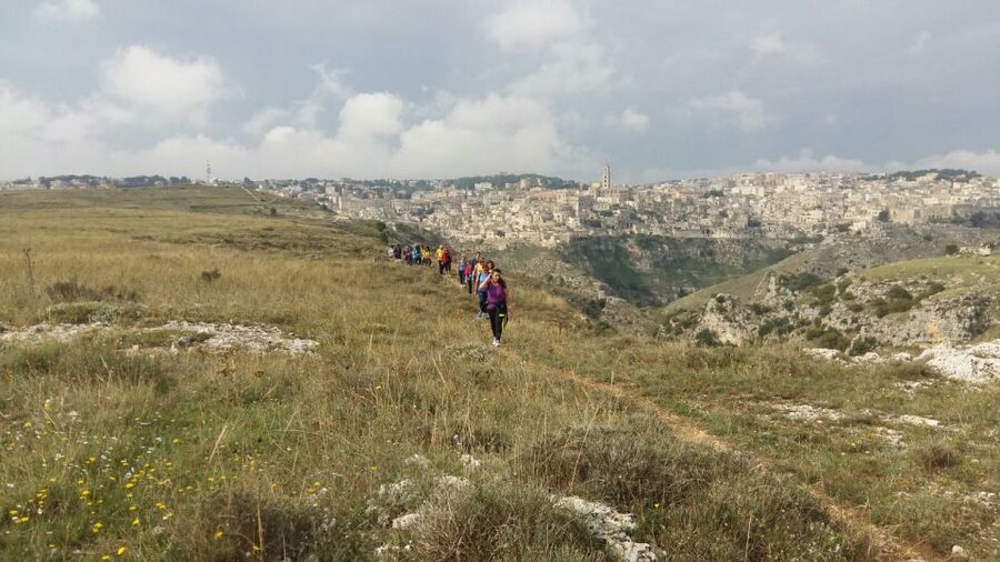 Matera: Hiking tour in the Canyon of the Gravina River - Entering the Regional Park of Rupestrian Churches: where the rock churches fit into nature