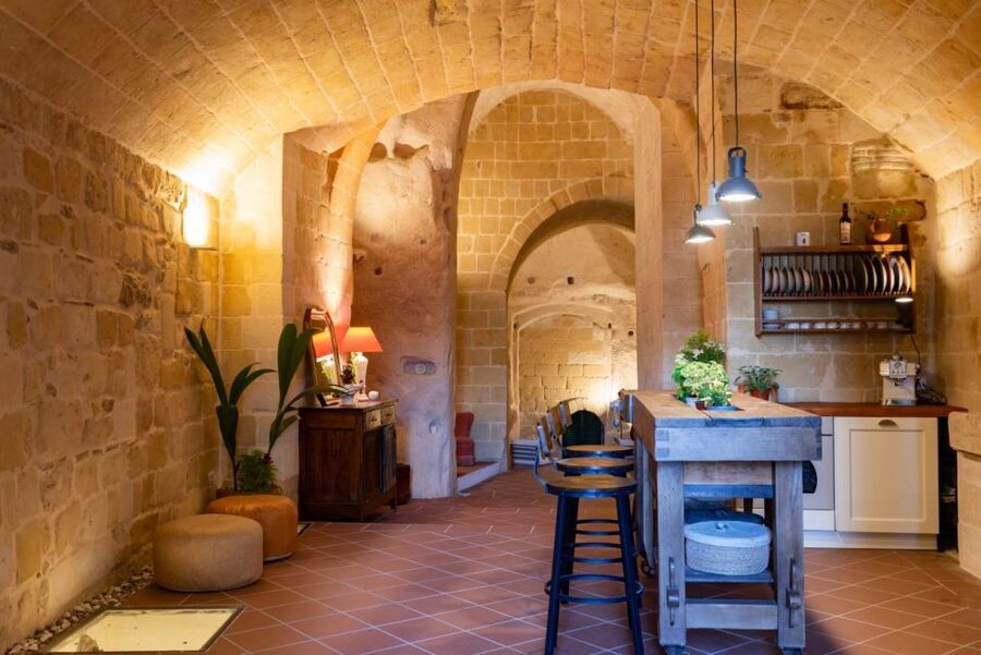 Matera: Pasta Cooking Class Old Farmer Style in Sassi Cellar - Group size and languages: easier teaching, easier conversation
