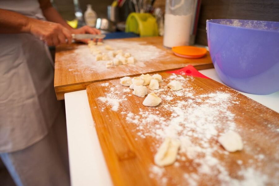 Matera: Pasta & Tiramisu Cooking Class at a Local's Home - Inside Matera: A 3-Hour Cooking Class in Someone’s Home