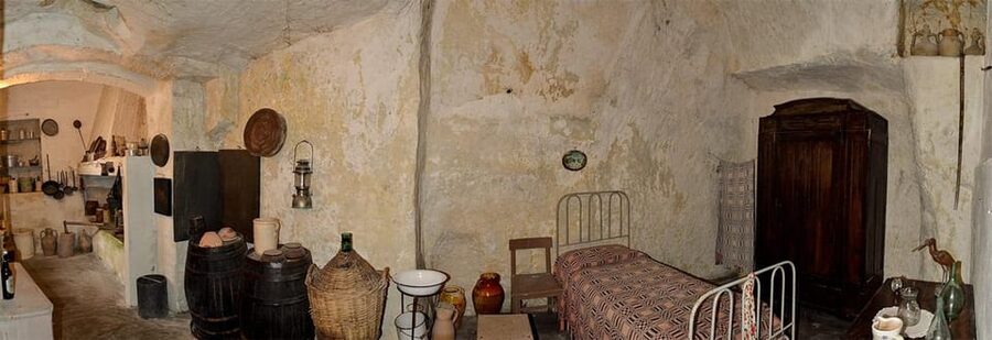 Matera: Private or Group Walking Tour & Cave House Admission - Timing, pacing, and what 2 hours actually feels like