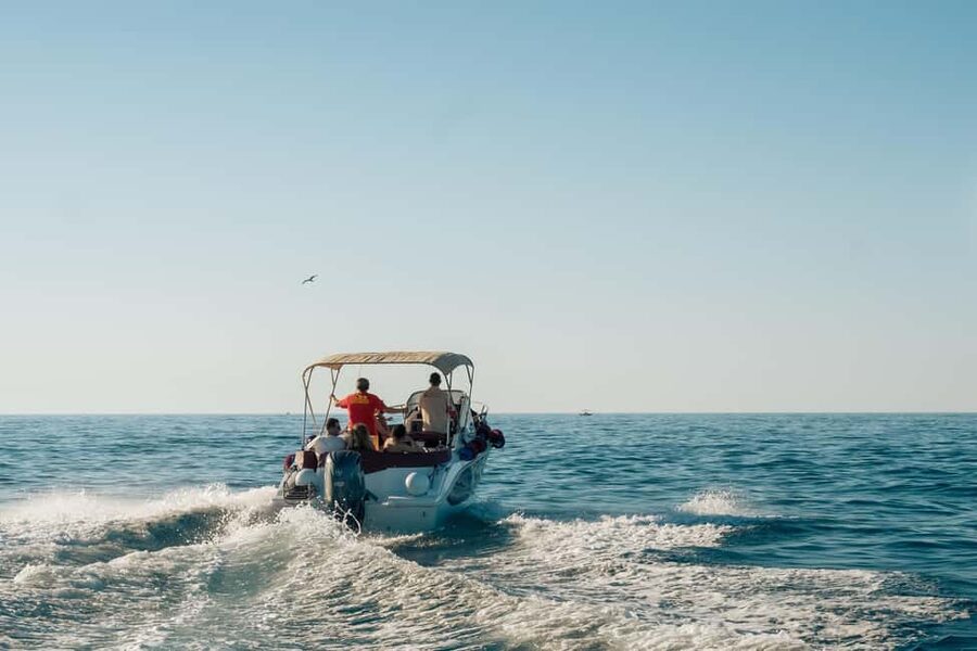 Monopoli: Exclusive private boat tour - The cave route: Grotticella Sella, Grotta Verde, and the small stops that matter