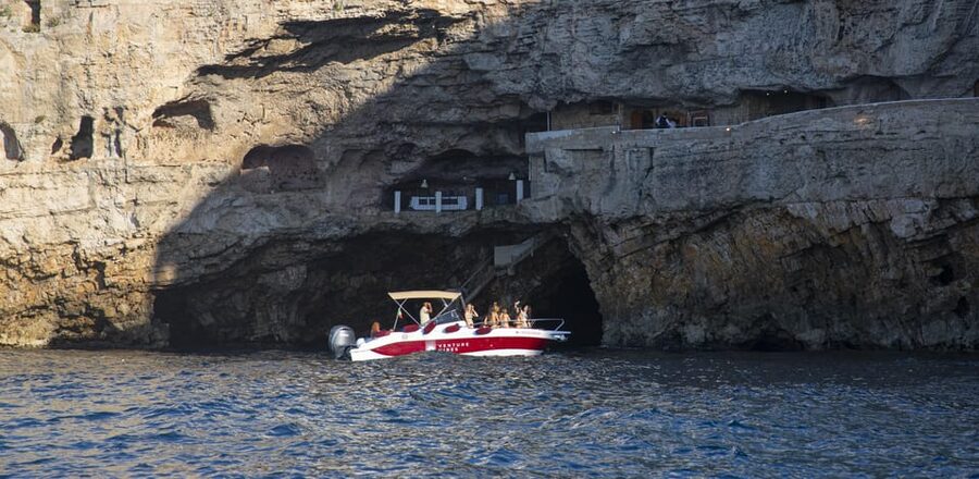 Monopoli: Private Boat Tour with Aperitif and Champagne - Grotta Ardito and the drama of rock formations