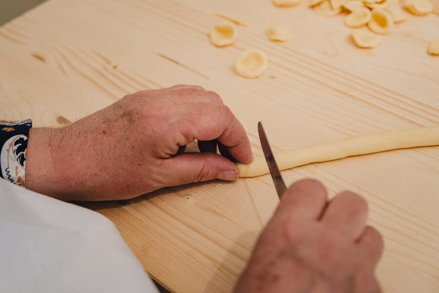 Polignano a Mare: Apulian Cooking Class with Food and Drinks - The 7:30 pm Full Dinner Upgrade: Friselle, Dessert, and Limoncello