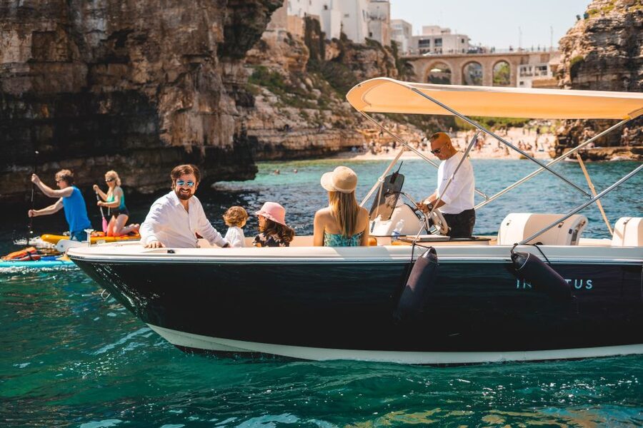 Polignano a Mare: Boat Cruise to Scenic Caves with Prosecco - Entering Cala Ponte Marina: the start that sets the tone