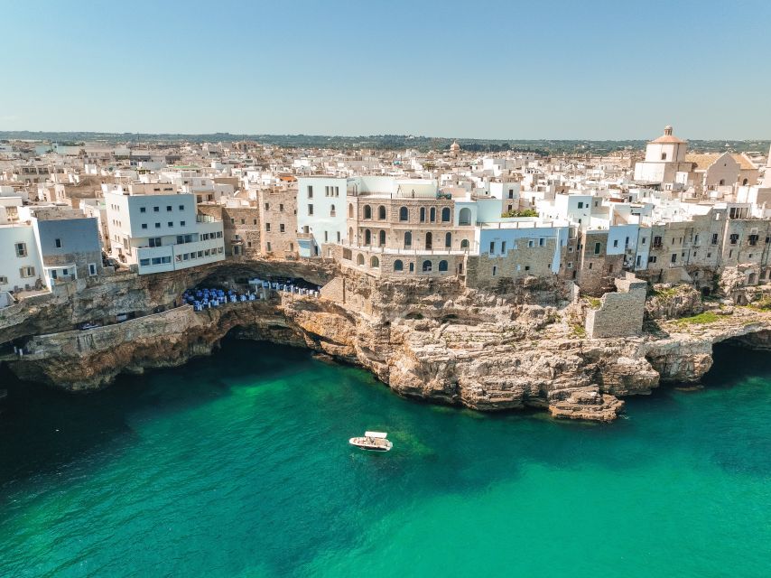 Polignano a Mare: Boat Cruise to Scenic Caves with Prosecco - Stop 1: Grotta Azzurra and Grotta delle Rondinelle for early wow photos